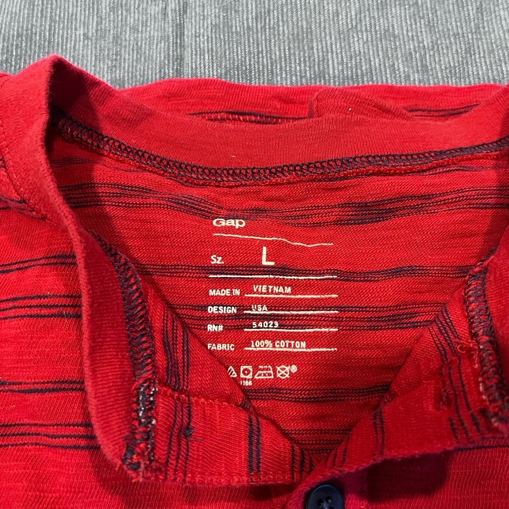 Lot of 2 Gap 1 Mossimo Supply T Shirts Mens Large L Red Blue Gray Short Sleeve - Picture 4 of 13